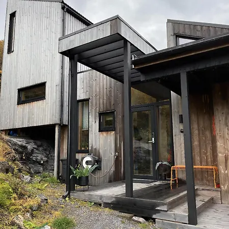 Architect Drawn Between Sea And Mountain Ferienhaus